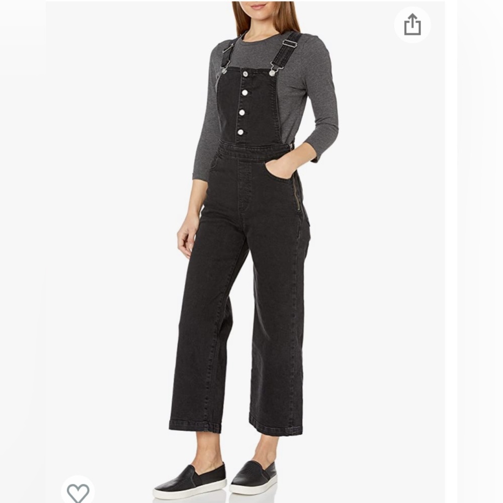 Levi’s Women Mile High Wide Leg Overalls